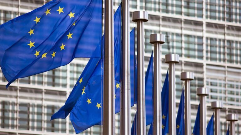 EU seeks halt of citizenship & visa sales to Russians & Belarusians