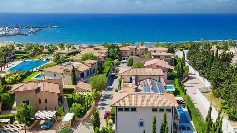 Parliament reopens debate on foreign property ownership in Cyprus