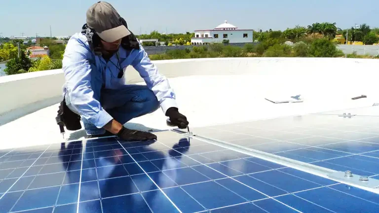 Photovoltaic systems on 60,000 rooftops