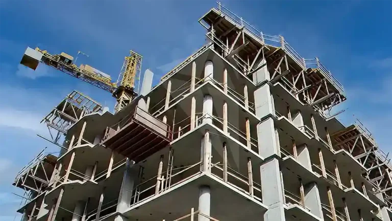 Housing crisis debate: Should foreign buyers face limits?